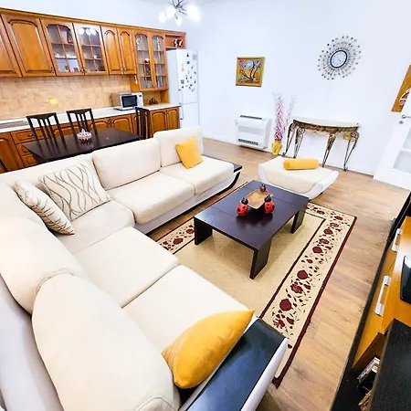 Penthouse Sweet Bliss Апартаменты *